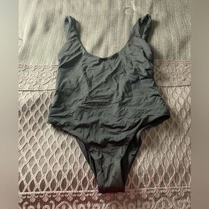 New HAX Swimwear One Pease Swimsuit Open Back Backless Classic Black Small